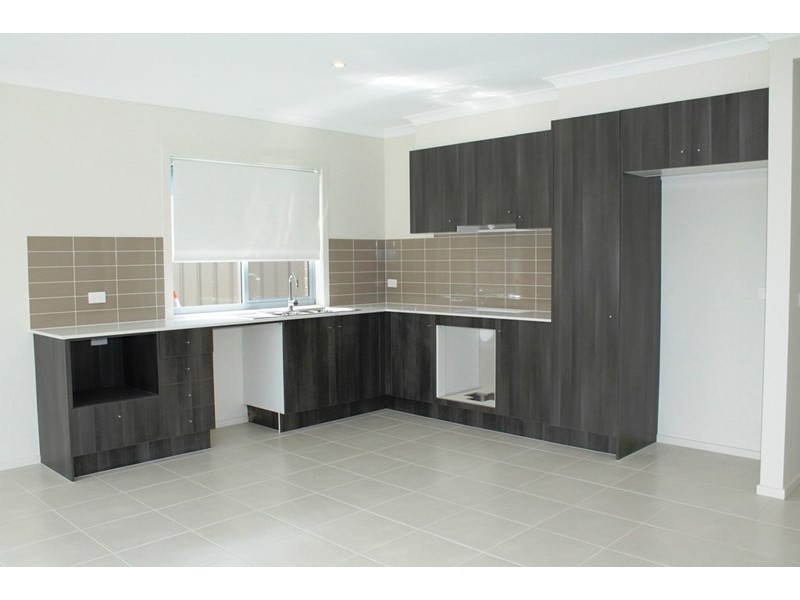 17 Herbal Avenue, Kurunjang VIC 3337