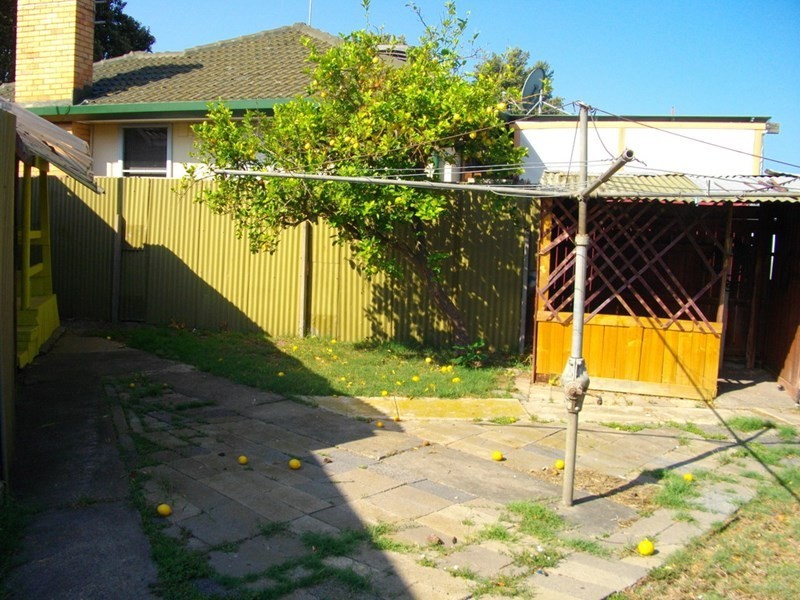 16 Nevada Avenue, Corio VIC 3214