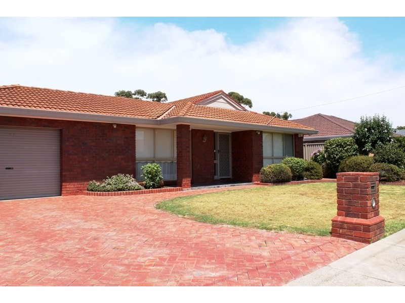 15 Hakea Court, Altona Meadows VIC 3028