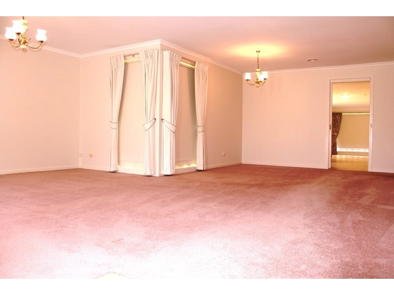 15 Hakea Court, Altona Meadows VIC 3028