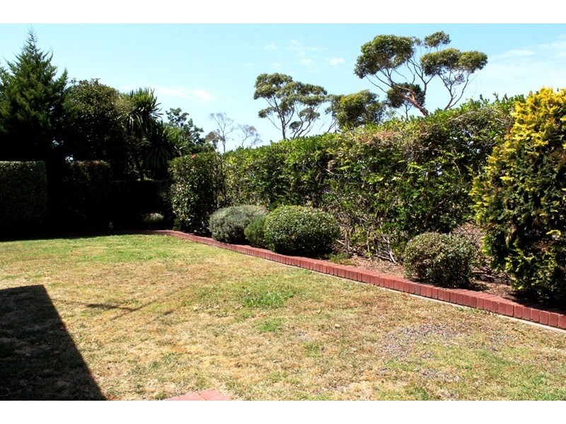 15 Hakea Court, Altona Meadows VIC 3028