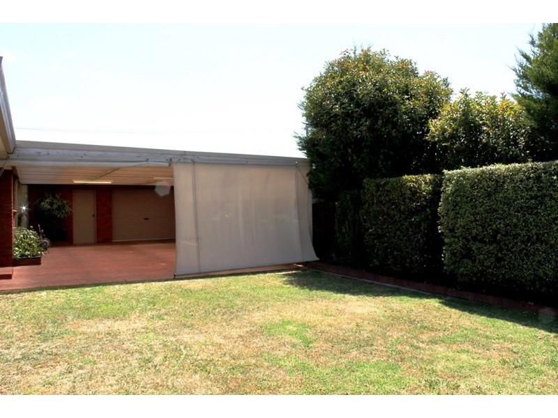 15 Hakea Court, Altona Meadows VIC 3028