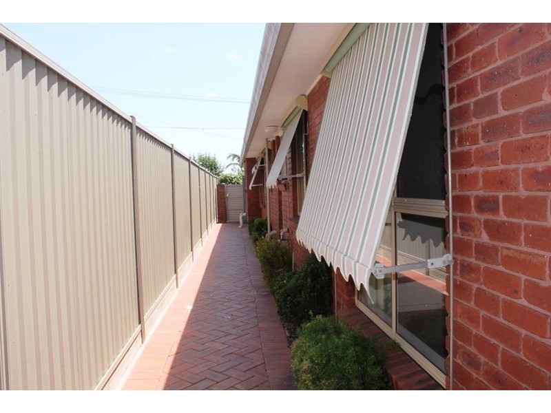 15 Hakea Court, Altona Meadows VIC 3028