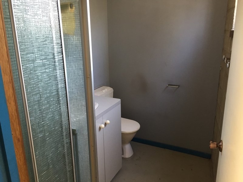 2/6 Strezlecki Grove, Laverton VIC 3028