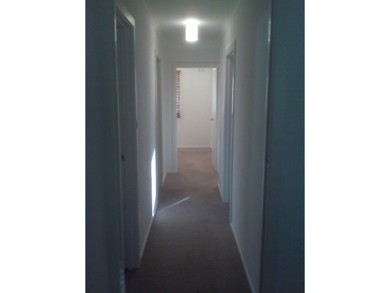 2 ROSEBERRY Street, Altona Meadows VIC 3028