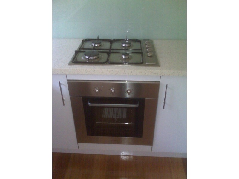 2 ROSEBERRY Street, Altona Meadows VIC 3028