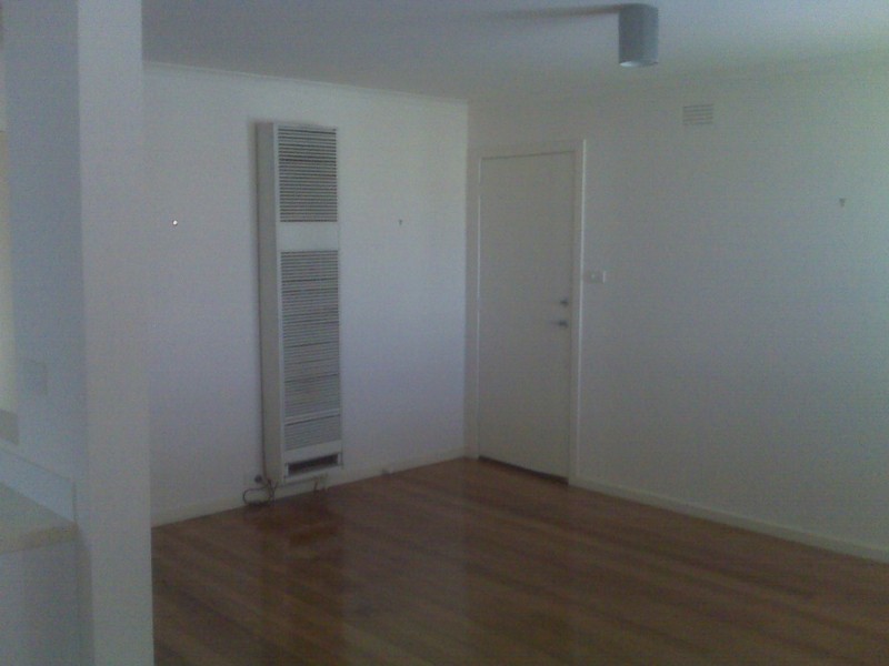 2 ROSEBERRY Street, Altona Meadows VIC 3028