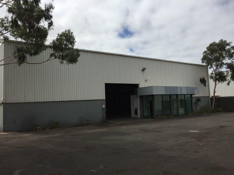 2/5 Westside Drive, Laverton North VIC 3026