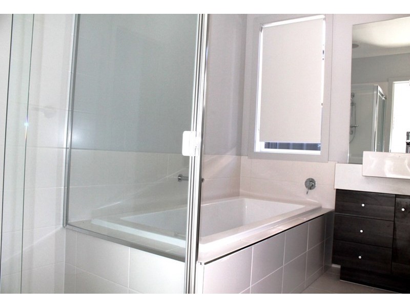 19 Herbal Avenue, Kurunjang VIC 3337