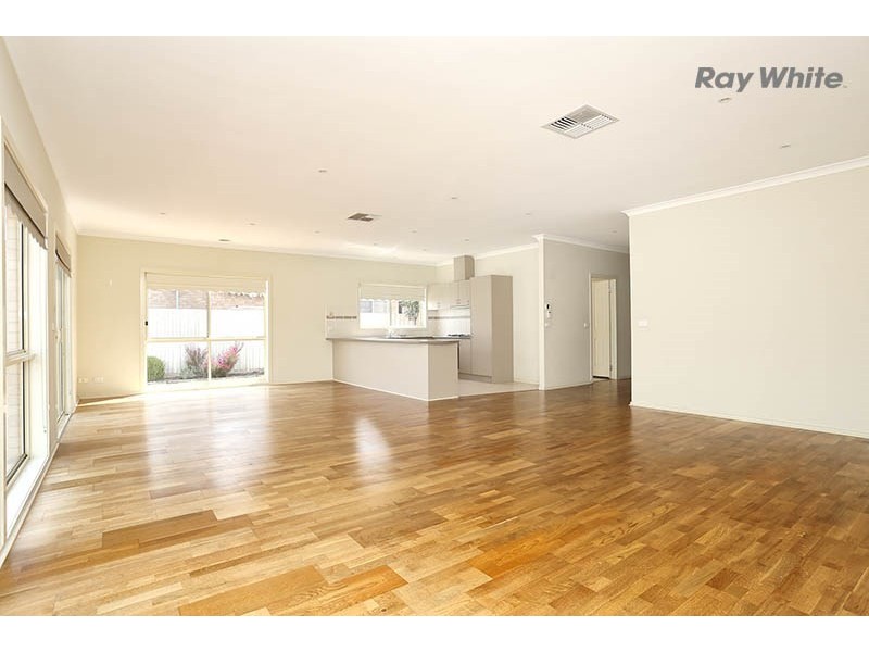 3 Penash Place, Point Cook VIC 3030