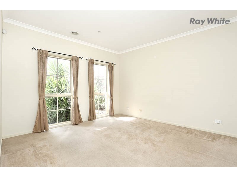 3 Penash Place, Point Cook VIC 3030