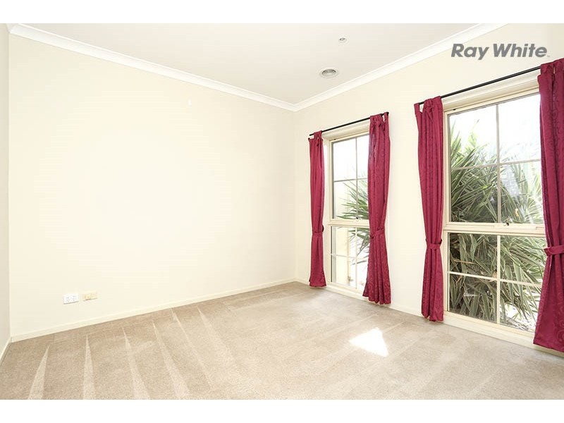 3 Penash Place, Point Cook VIC 3030