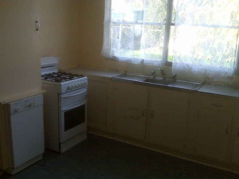 35 EADES Street, Laverton VIC 3028