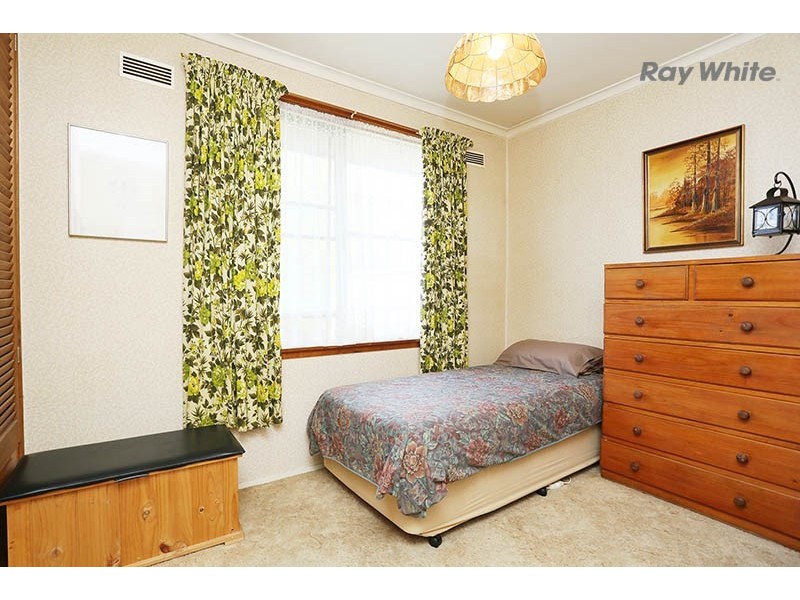 34 Whittaker Avenue, Laverton VIC 3028