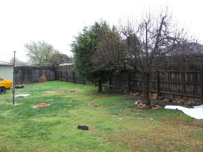 7 ROBERTSON Crescent, Laverton VIC 3028