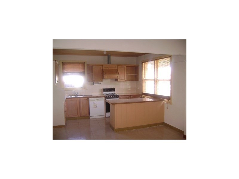 11 Charlesworth Street, Laverton VIC 3028