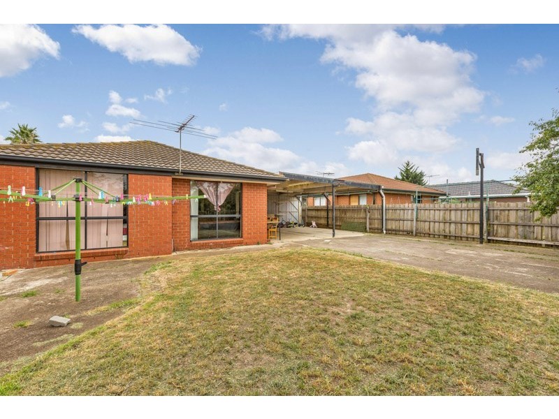 15 Butcher Crescent, Laverton VIC 3028