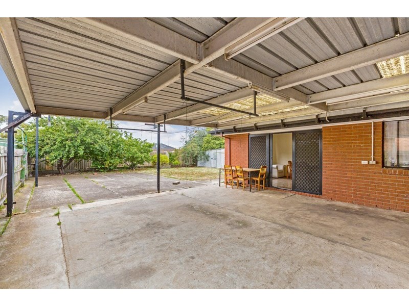 15 Butcher Crescent, Laverton VIC 3028