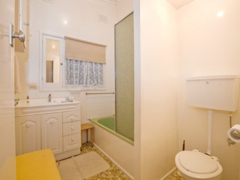 15 Fitzroy Street, Laverton VIC 3028