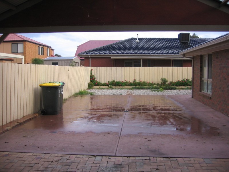 6 Haricot Court, Seabrook VIC 3028