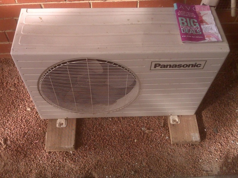 14 CHIRNSIDE Crescent, Laverton VIC 3028