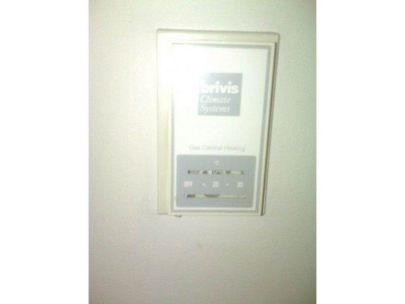 6 ALLINGTON Place, Seabrook VIC 3028