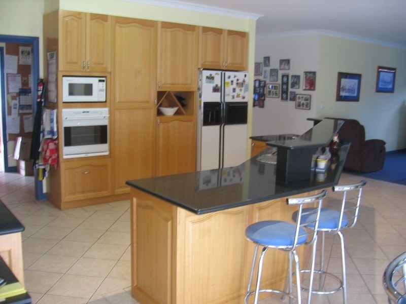 3 CLIVEDON Court, Seabrook VIC 3028