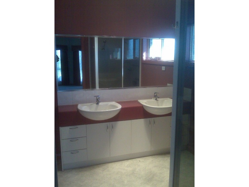 3 CLIVEDON Court, Seabrook VIC 3028