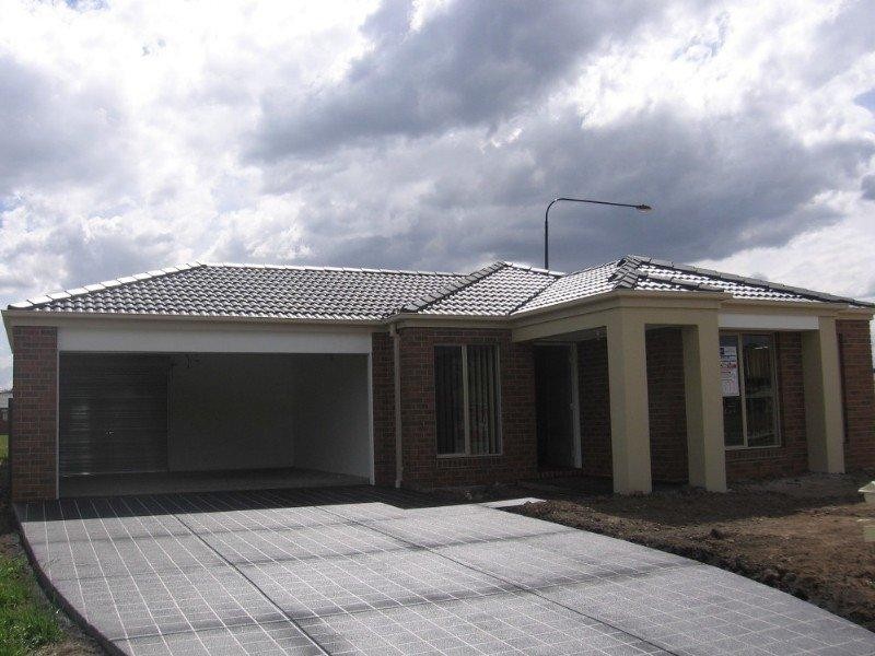 2 Elderberry Way, Pakenham VIC 3810