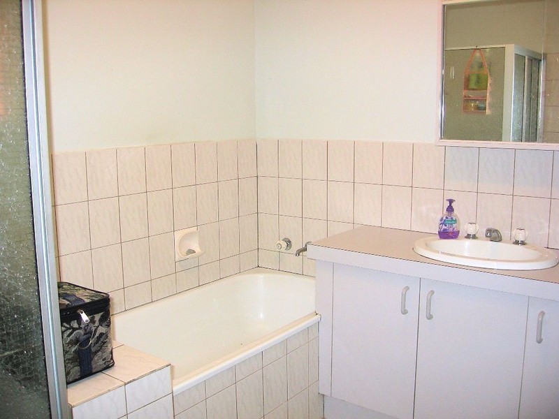 Units 1and2 Walwa Place, Werribee VIC 3030