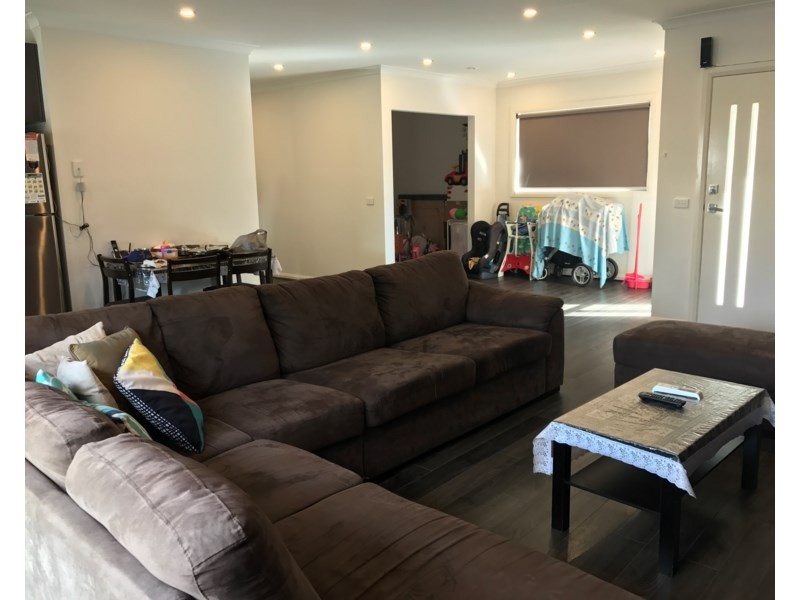 2/13 Heffernan Street, Laverton VIC 3028