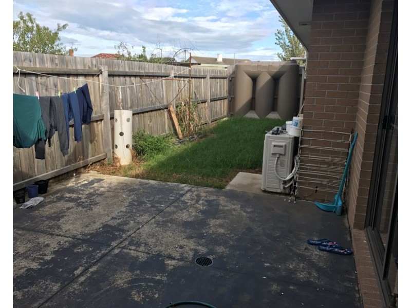 2/13 Heffernan Street, Laverton VIC 3028