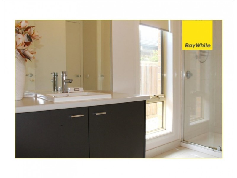 11 Middle Park Drive, Point Cook VIC 3030