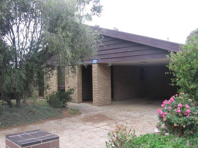 8 Lunn Court, Altona Meadows VIC 3028