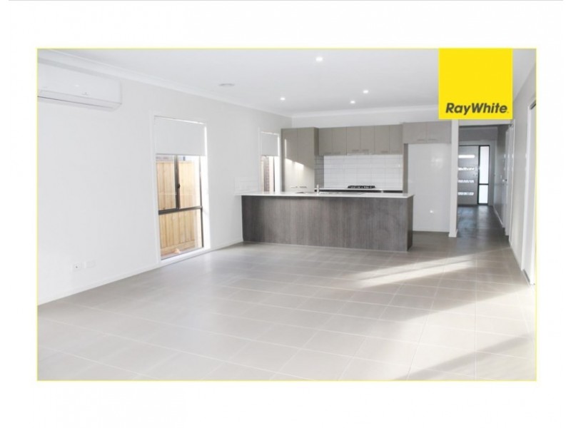 72 Solitude Crescent, Point Cook VIC 3030