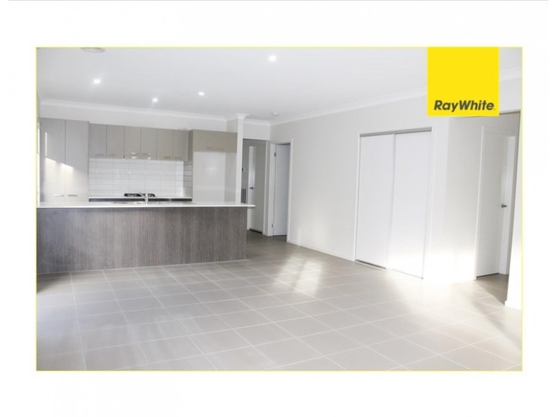 72 Solitude Crescent, Point Cook VIC 3030