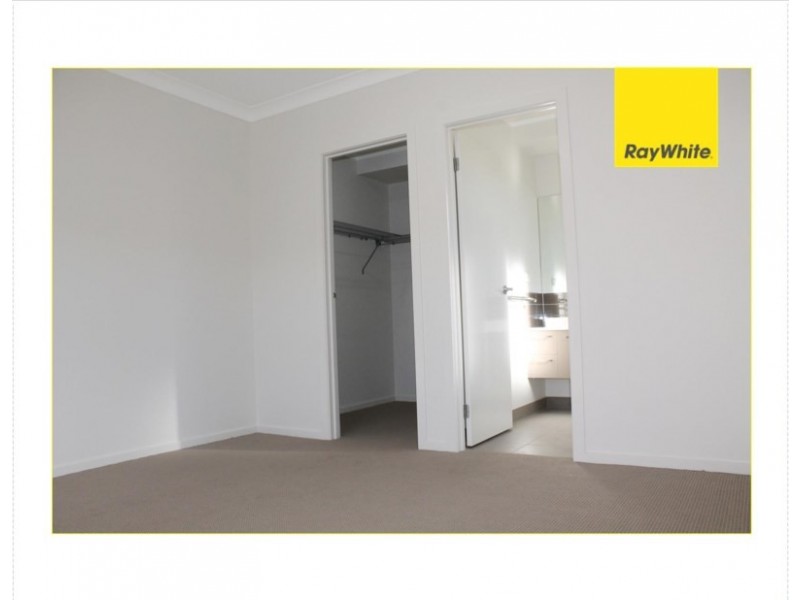 72 Solitude Crescent, Point Cook VIC 3030