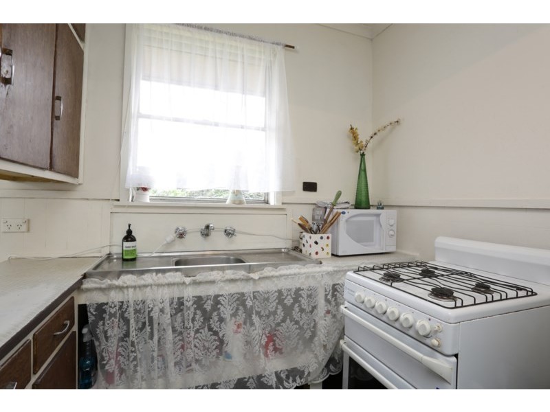 6 Jones Court, Laverton VIC 3028