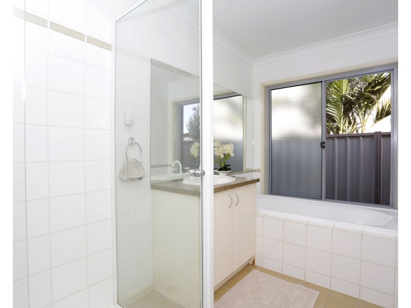 22 Caradon Drive, Truganina VIC 3029