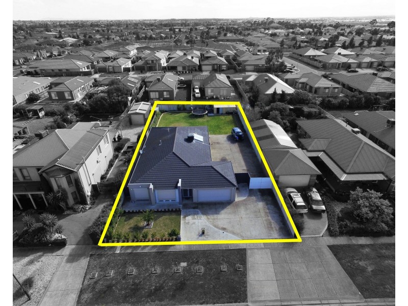 22 Caradon Drive, Truganina VIC 3029