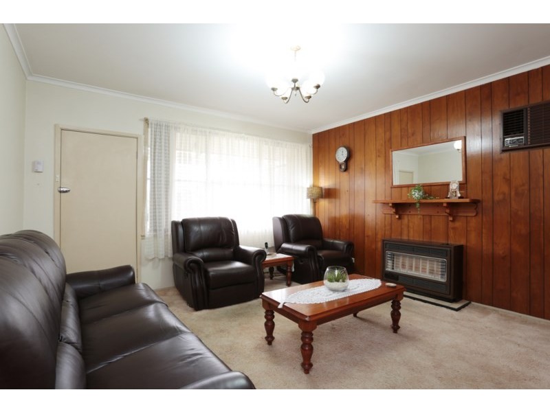 35 Henderson Street, Laverton VIC 3028