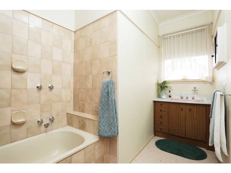 35 Henderson Street, Laverton VIC 3028