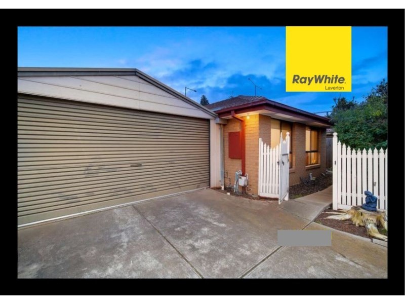 2/8 Crellin Avenue South, Altona Meadows VIC 3028