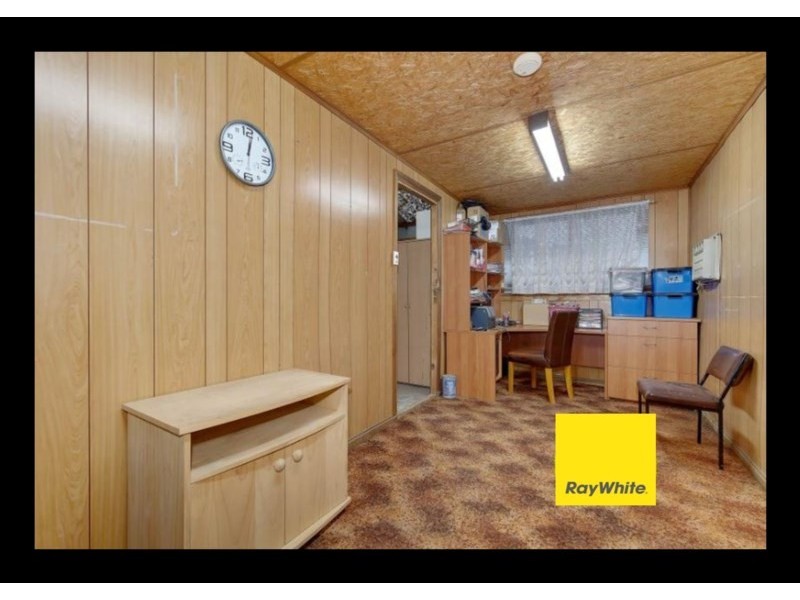 2/8 Crellin Avenue South, Altona Meadows VIC 3028