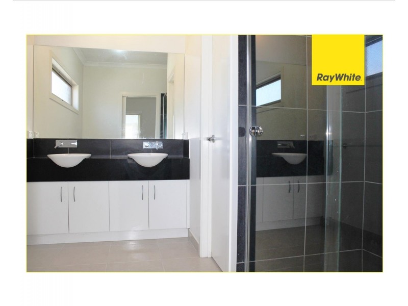 7 Frogmouth Court, Williams Landing VIC 3027