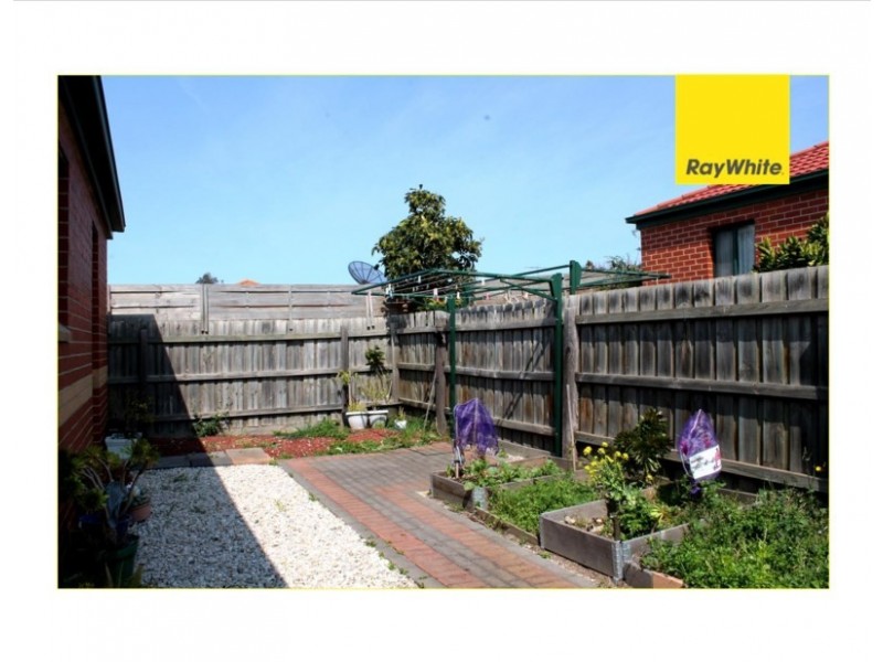 5/7 Regan Street, St Albans VIC 3021