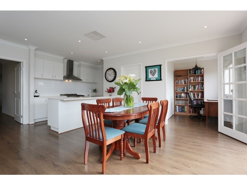 39 Spencer Street, Point Cook VIC 3030