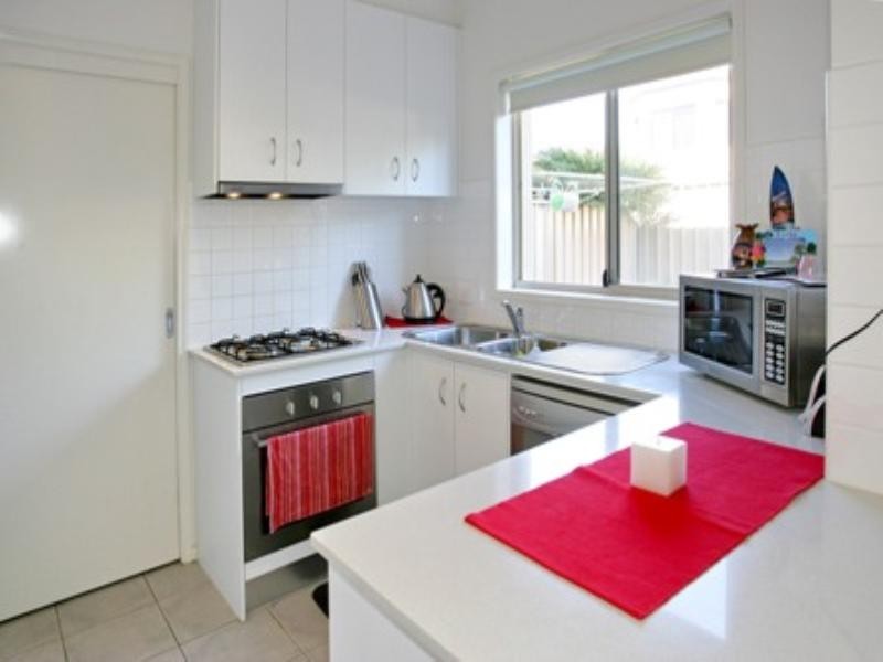 14/14 Mickleton Grove, Point Cook VIC 3030