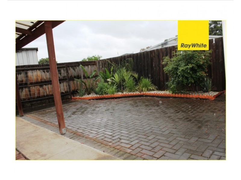 2/9 Strezlecki Grove, Altona Meadows VIC 3028