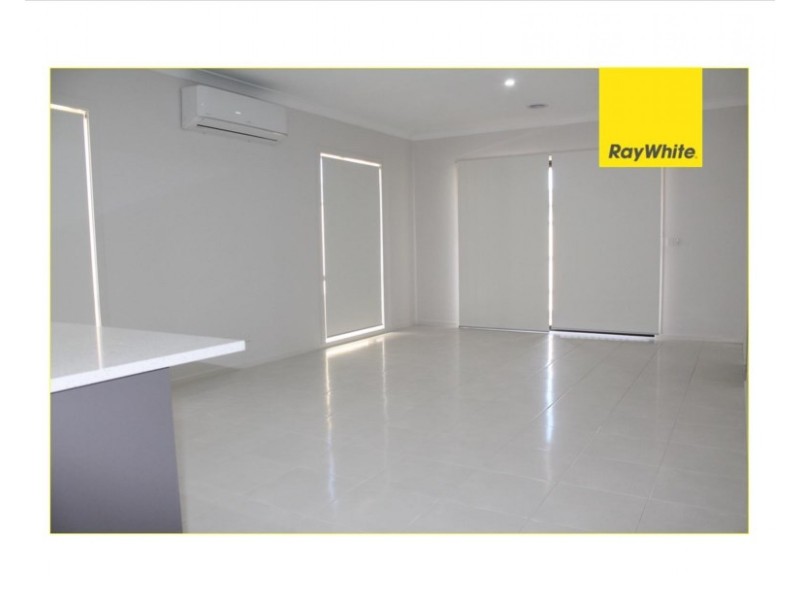 51 Grassbird Drive, Point Cook VIC 3030